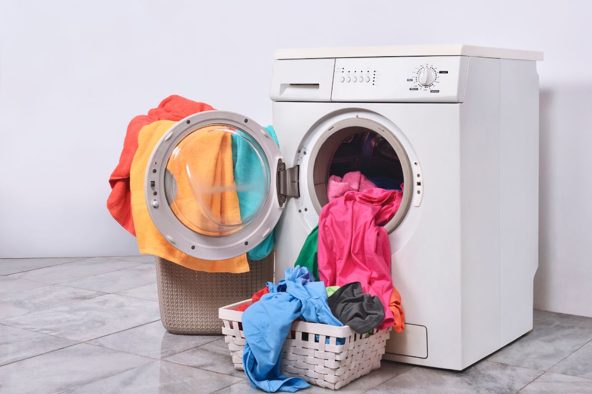 Limpe sua máquina de lavar - Reprodução Canva