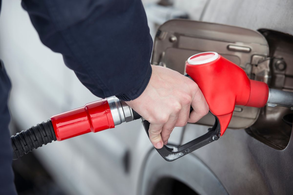 Subiu! Gasolina segue em alta e assusta motoristas - Reprodução Canva