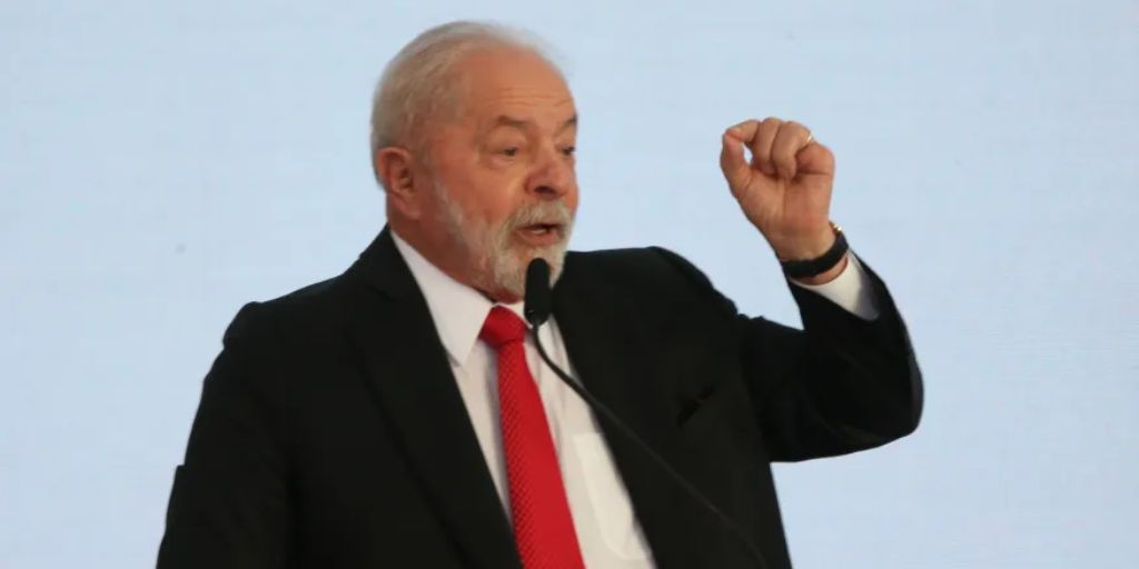 Lula critica independência do Banco Central