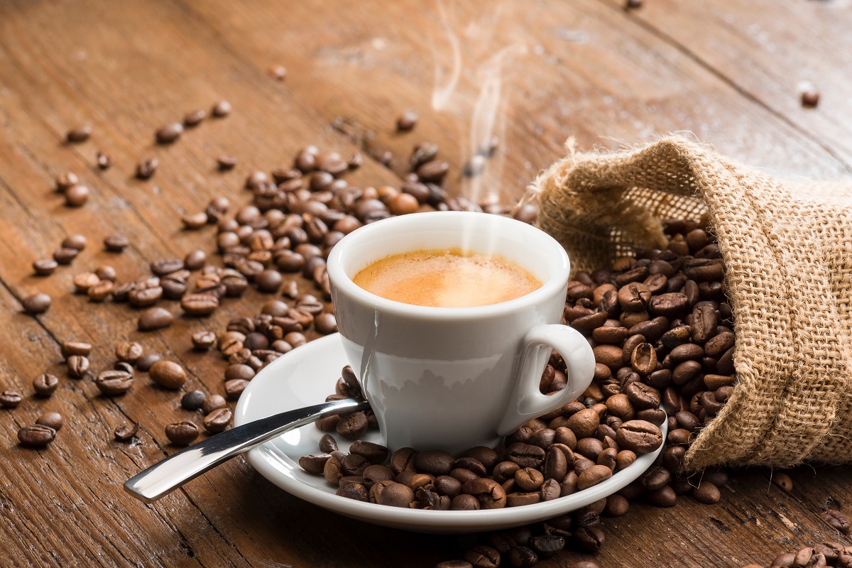 O café torrado tem uma vida útil mais curta do que o verde - Reprodução AdobeStock
