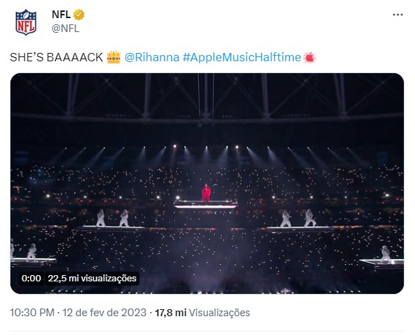 Após anos de pausa, Rihanna se apresentou no Super Bowl, que aconteceu neste domingo (12)