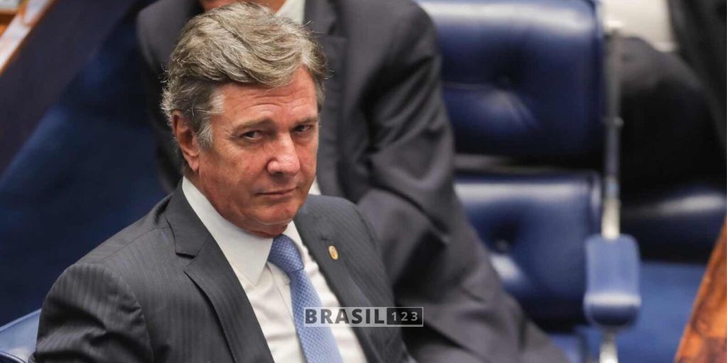 Fernando Collor, ex-senador e ex-presidente da República - ele foi o primeiro a sofrer impeachment após a redemocratização do Brasil. (Imagem: Poder360)