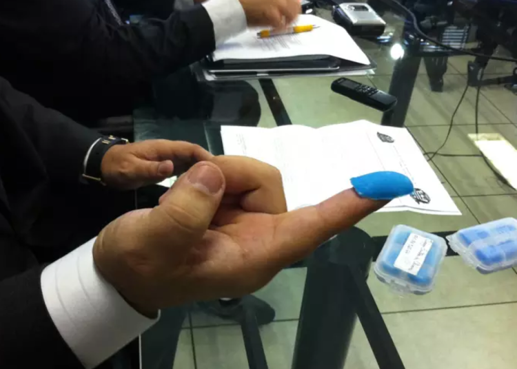 Polícia flagra esquema de Dedos falsos que fraudava exames para obtenção da CNH